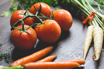 Tomatoes & carrots