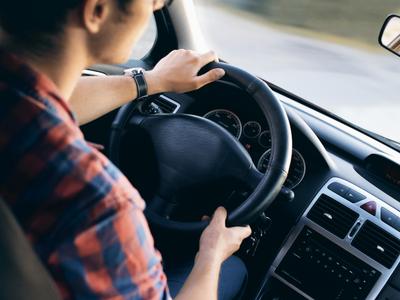 Safety tips for couples to remember when driving home for the weekend